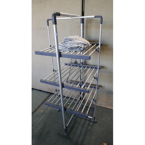 6018 - Black&Decker Heated Tower Airer, Original RRP £99.99 + Vat (346-170) *This lot is subject to Vat