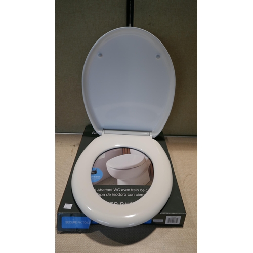 6030 - Roper Rhodes Toilet Seat  (346-218) *This lot is subject to Vat