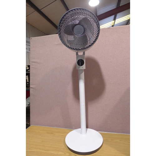 6272 - Meaco Air Circulator Fan And Meaco Pedestal Fan, Original RRP £119.99 + Vat (346-79,82) *This lot is... 