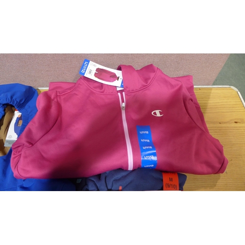 6288 - Quantity of childrens clothing, branded, to include Champion , Under Armour, Mondetta, etc. Various ... 