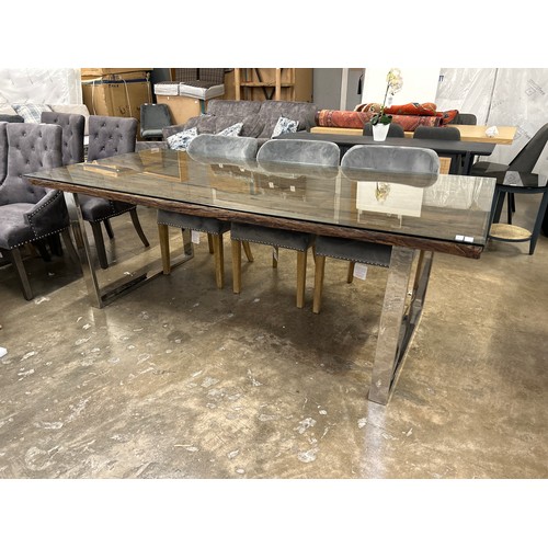 3204 - A 220cm Chennai dining table with with U shaped legs  *This lot is subject to Vat