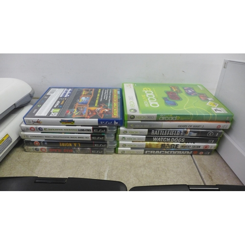 5103 - A Nintendo Wii games console with power cable, av component cables, sensor bars, Wii remote silicone... 