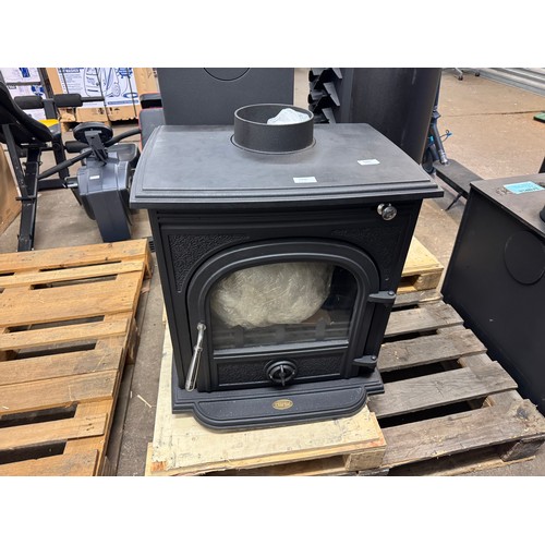 5269 - A Clarke Richmond II cast iron wood burning stove 21/0132* This lot is subject to VAT