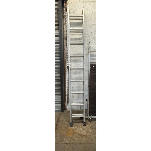 5360 - An aluminium  8 tread extension ladder