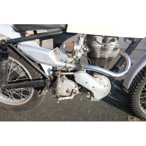 405 - An Ariel HT3-style trials motorcycle fitted with a 1950 350cc engine. The engine is stamped KL338  a... 