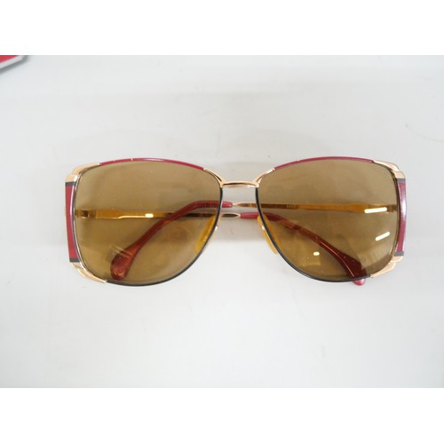 2295 - A pair of 1970s Carl Zeiss sunglasses, cased