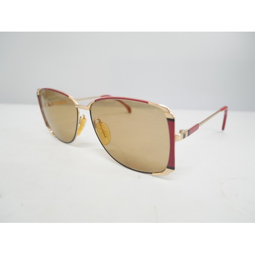 2295 - A pair of 1970s Carl Zeiss sunglasses, cased