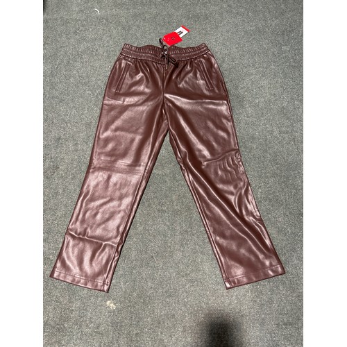 6105 - Large quantity of Hilary Radley faux leather look trousers, various sizes & colours (343) *This lot ... 