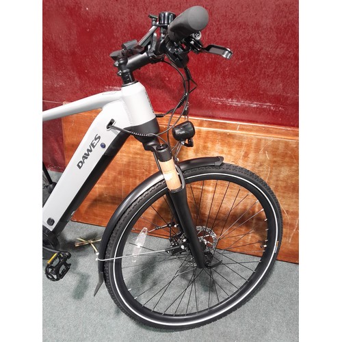 6084A - Dawes Spire 2.0 crossbar electric large hybrid bike - with pan rack, battery and charger - 9 speed s... 