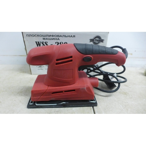 5003 - A boxed Watt WSS-280 187mm x 90mm 1/3 sheet sander
* This lot is subject to VAT