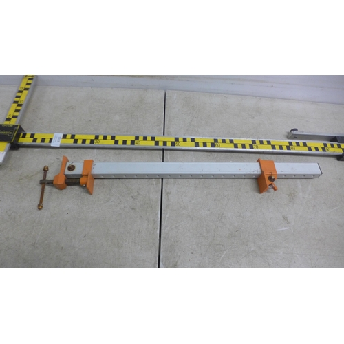 5033 - A 1 meter Hudsons Datum defect gauge and a clamp