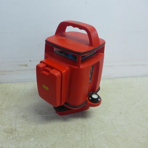 5039 - A cased SP30 automatic laser level