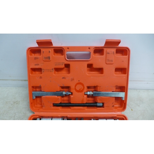 5041 - A boxed 14 piece master bearing puller set