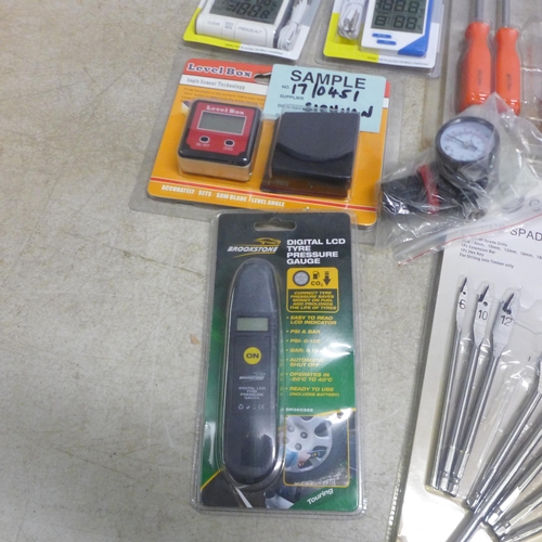 5070 - A large box of assorted tools and other items including an assorted screwdriver set, a Clarke Pro 9 ... 