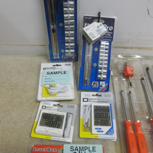 5070 - A large box of assorted tools and other items including an assorted screwdriver set, a Clarke Pro 9 ... 