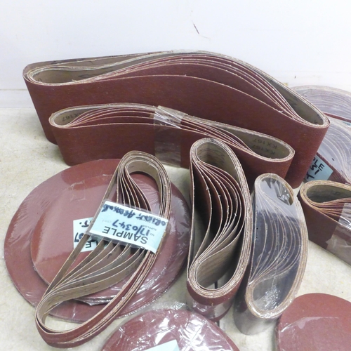 5076 - A large quantity of assorted sized sanding belts and discs
* This lot is subject to VAT