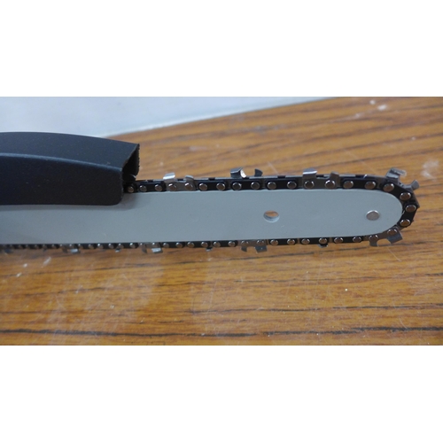 5208 - A cordless chainsaw, 2 batteries, 2 chain guides and 2 chains