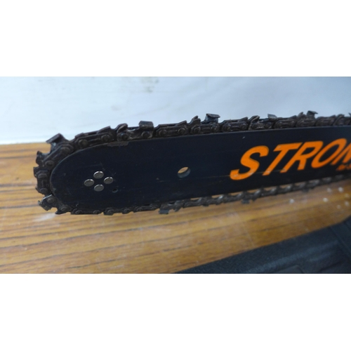 5213 - A Spear and Jackson SPJCS-38 petrol driven chainsaw and a petrol driven hedge cutter *Police reposse... 