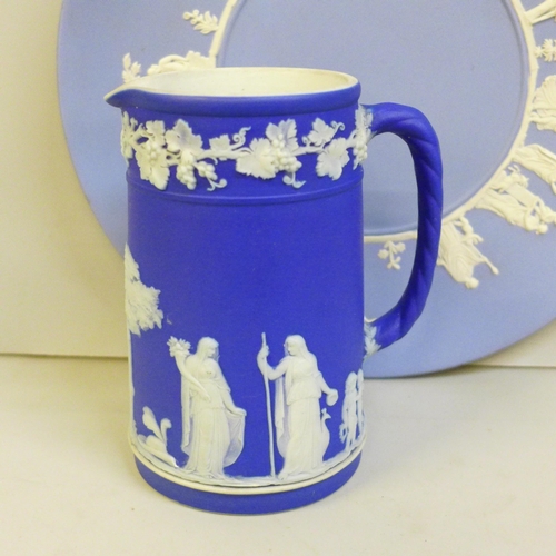 2014 - A Wedgwood Jasperware plate and jug, plate 24cm