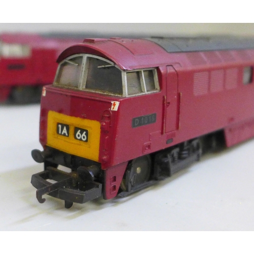 2023 - Four Lima 00 gauge model railway engines, Western Gladiator and EWS