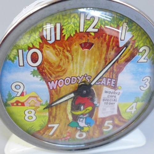 2030 - A novelty Woody Woodpecker clock