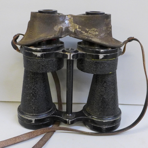 2031 - A pair of World War II Mk. IV, No.1433, British Military issue binoculars