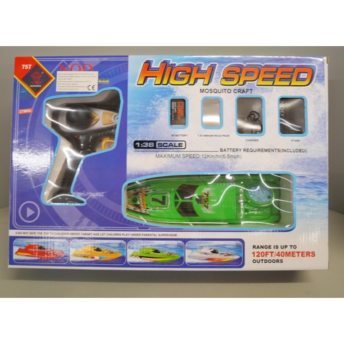 2133 - Two High Speed remote controlled boats, Mosquito Craft and a Seatour remote controlled model boat, a... 