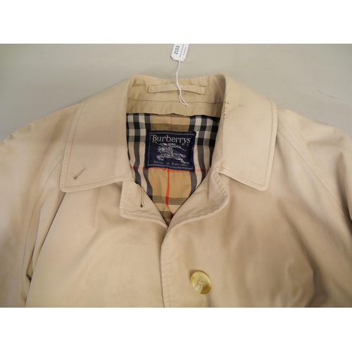 2153 - A vintage lady's Burberry coat