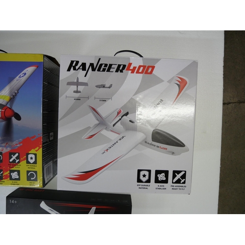 2154 - Two model aircraft, Ranger 400 and P51D Mustang plus a QF-002 Baby Glider, all boxed