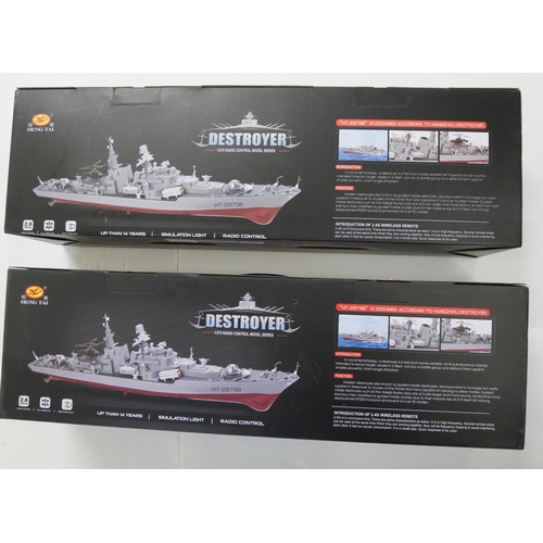 2166 - Two Heng Tai Destroyer 1/275 radio controlled warships