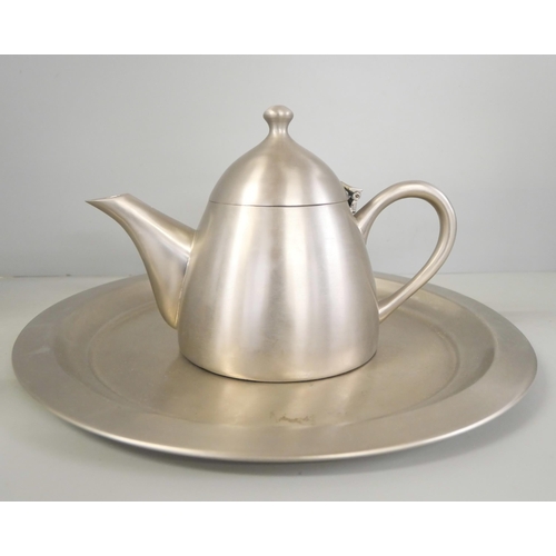 2235 - An Art Deco style metal tea service and tray