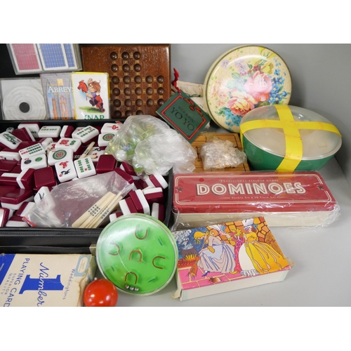 2248 - A box of vintage games, Mah-jong, Boggle, playing cards, solitaire, etc. **PLEASE NOTE THIS LOT IS N... 