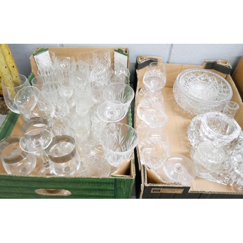 2264 - A box of crystal and glass drinking glasses, heavy glass bowls including Orrefors, brandy and wines,... 