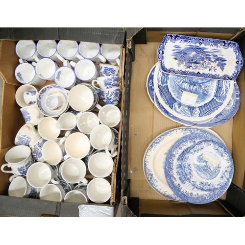 2286 - Five boxes of blue and white china with Willow pattern to include a set of large storage jars, plate... 