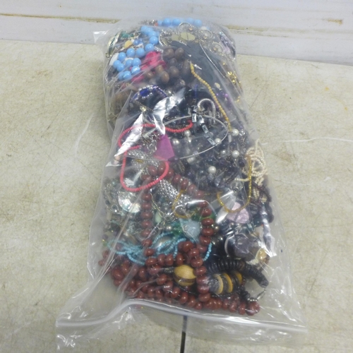 5137 - 2 bags of costume jewellery