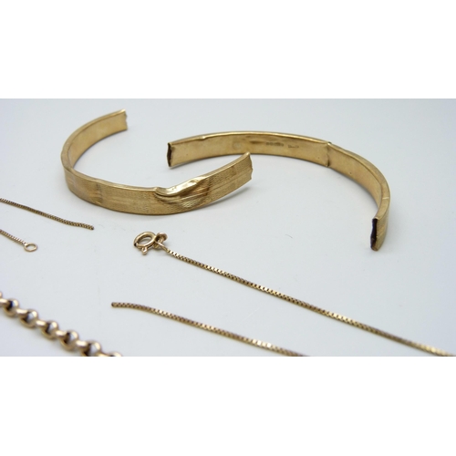 7006 - A 9ct gold bangle, a/f, 9.5g, a 9ct gold belcher chain, a/f, 7.4g, a chain marked 333, 2.1g, and ano... 