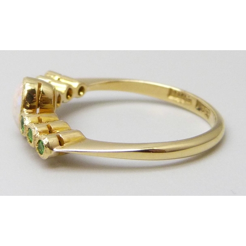 7017 - An early 20th Century 18ct yellow gold opal and Demantoid garnet ring, 2.6g, M