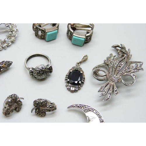 7051C - A collection of silver and marcasite set jewellery including three brooches, two rings, earrings, 45... 