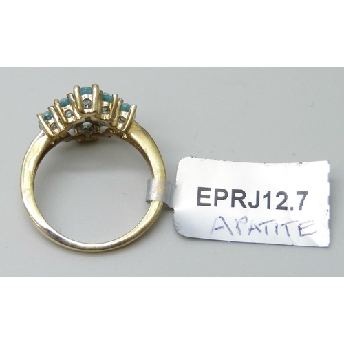 7051G - A silver gilt apatite cluster ring, N