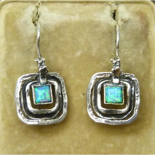 7051J - A pair of silver synthetic opal earrings, and a matching silver pendant, signed, 2.4cm