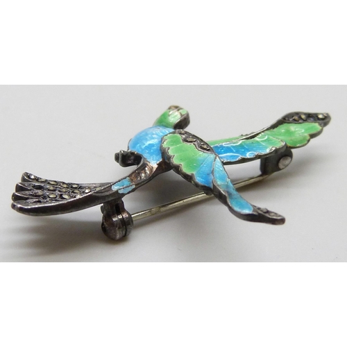 7099 - A silver, enamel and marcasite bird brooch, acid tests as silver, 9g, 5cm