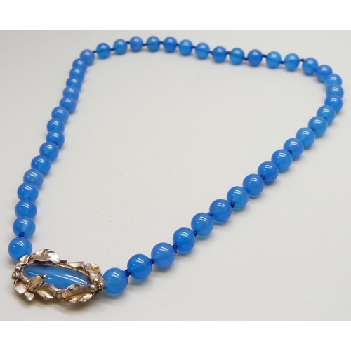 7103 - A blue bead necklace with a .800 silver fastener signed 'Giovanna', 39g