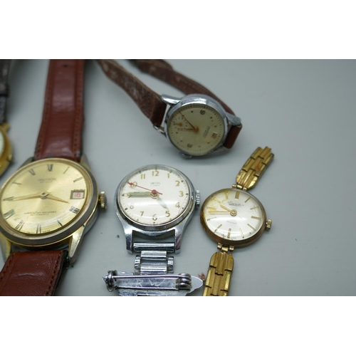 7184 - A lady's 9ct gold cased wristwatch and a collection of vintage wristwatches