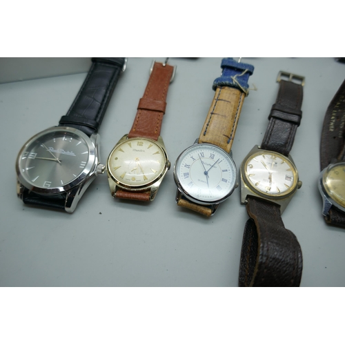 7185 - A collection of wristwatches including vintage