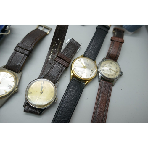 7185 - A collection of wristwatches including vintage