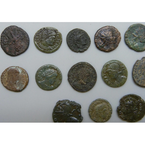 7196 - A collection of lower denomination Roman Coins (15 coins)