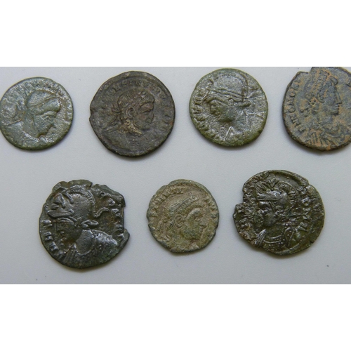 7196 - A collection of lower denomination Roman Coins (15 coins)