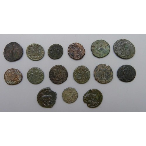 7196 - A collection of lower denomination Roman Coins (15 coins)