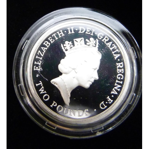 7216 - Coins; 1994 silver proof £2 Bank of England, 1996 silver proof £2 Celebration of Football, boxed wit... 