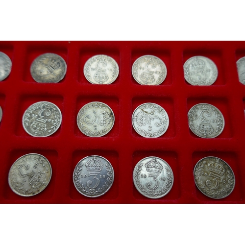 7225 - A collection of pre 1920 silver 3d in Linder tray (99 coins)